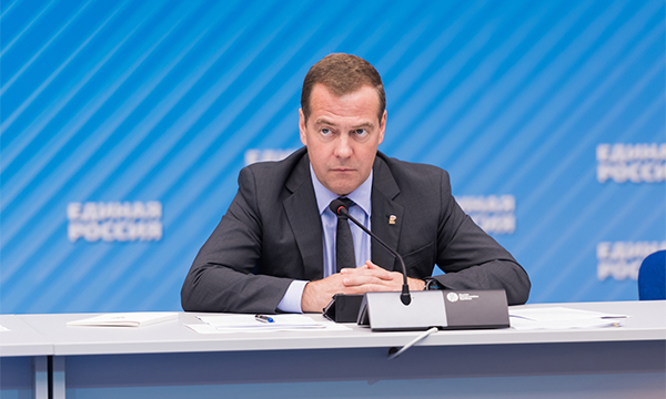 Медведев: Предвыборная Программа «Единой России» и нацпроекты должны дополнять друг друга